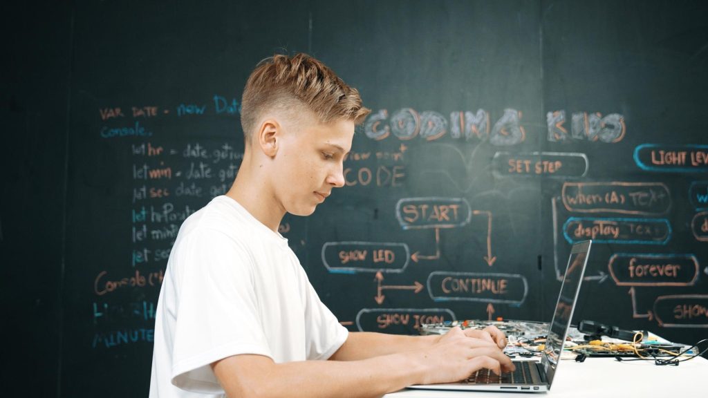 Laptop kódoláshoz.